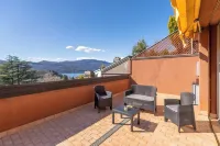 Residence on Lake Maggiore super view with pool