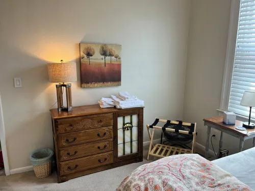 Charming 1-bedroom apartment in the historic district of enchanting Centerville Hotel a Washington Township