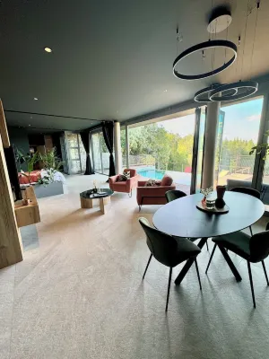 Luxury private villa with heated pool, spa and sauna Hotels in 