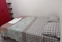 5 minutos a la plaza principal. Casa de cuatro pisos: pequeño, cómodo, acogedor. のホテル