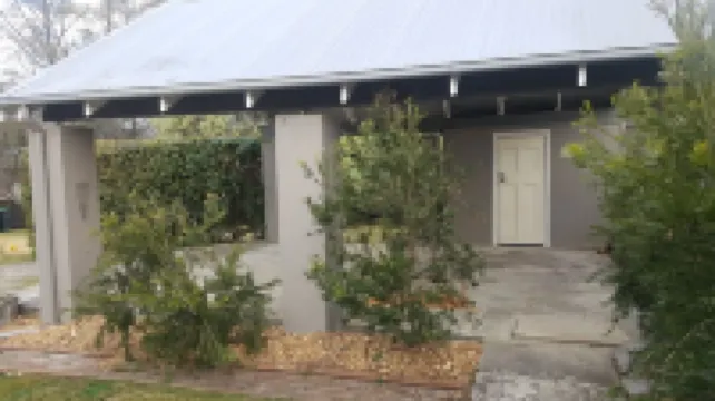 Close to town in walking distance to cafes, restaurants and Lake Alexandra Hotels in Mittagong