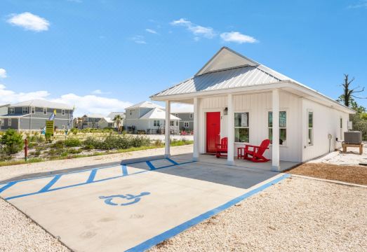 케이프 코티지 외관 이미지