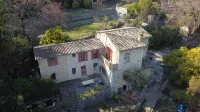 Domaine des Petites Soeurs 800m from the historic center with 5200m2 of wooded parkland Hotels in Vence