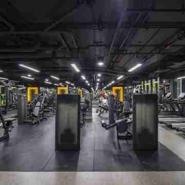 Cozy Condo With a Large Swimming Pool & Gym - in a Heart of Siem Reap Fitness & Recreational Facilities