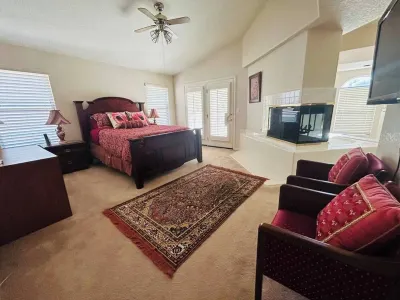 Fair Oaks Corporate Rental, EZ access to freeways 페어 오크스 스퀘어 쇼핑센터 주변 호텔