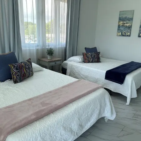 Luxury Private Villa with Pool, Basketball Court & 6 Bedrooms – Sleeps 14!