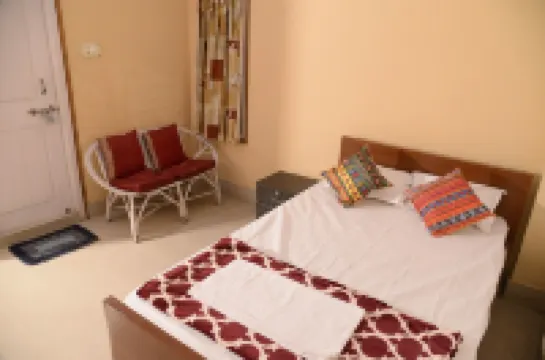 Spacious Homestay amidst Nabagraha Hills Hotel a 
