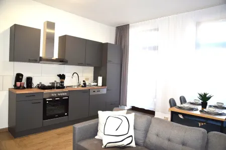 Balcony in the center, Netflix & free coffee/tea