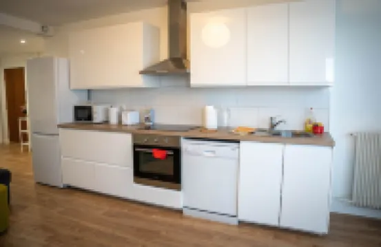 Charming room in shared apartment Cergy center