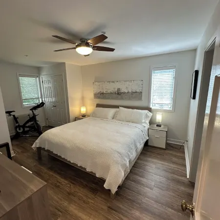 Charming 2-bedroom Stratton Mountain Condo with shuttle service