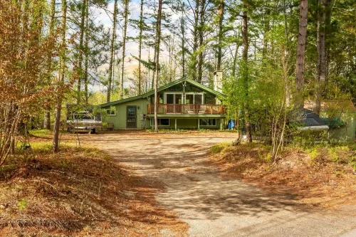 Cozy chalet with WiFi in charming No. Conway