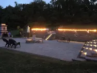 Spacious 5-bedroom house in nice Winfield with WiFi, Pool and Hot tub