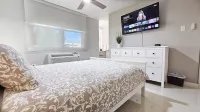 Newly Renovated Luxurious Beachfront Condo