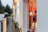 Marilyn Monroe Suite - 4P with Private Jacuzzi Các khách sạn ở Coupvray