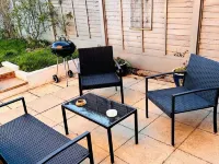 Beautiful, fully equipped, pet friendly 3 bedroom house in Shakespeare County. Hotel di Alcester