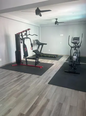 Delonix New Cozy 3-bedroom condo with WiFi & AC in Santa Cruz