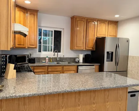 Charming 2-bedroom house in superb Rowland Heights with quite neighborhood Hotels in Rowland Heights