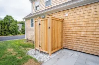 All-New Coastal Luxury Near CBI & Beaches, Dog-Friendly