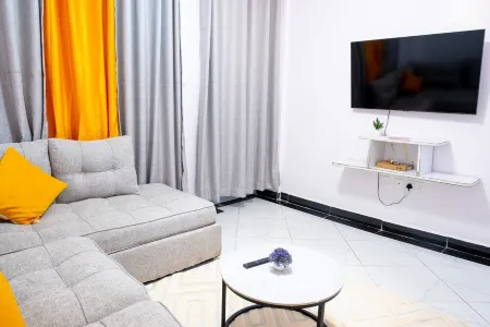 Quite a Gem off Thika Highway-Peaceful 1bedroom & Wi-Fi Ready Retreat. Отели в г. Руиру