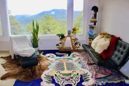 Modern Cabin Close to Everything