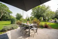 Charming 3-bedroom villa with pool and AC in fabulous Fronsac accross a river