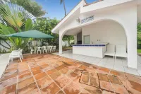 apartment in a quiet area with access to the beach