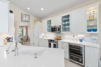 Your Florida Getaway Awaits: Poolside Paradise with Golf, Beach, and Pickleball