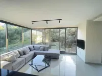 Urban Loft 4BDR 2-Story Duplex