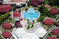 Bohol Plaza Mountain Resort and Restaurant - منتجعات