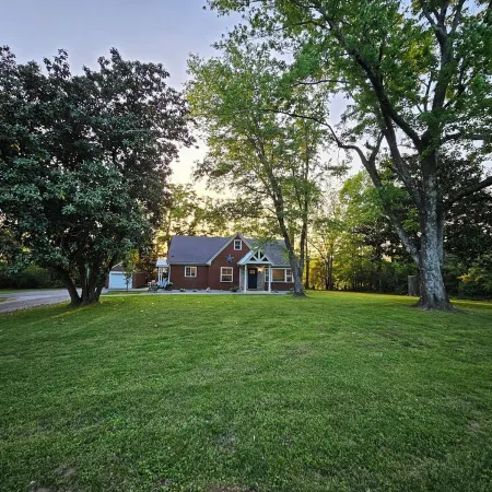 Country Comfort, City Convenience, Creative Inspiration