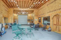 On-site Winery: Rural Plymouth Getaway! - 4-Star