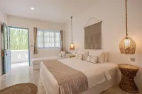 Seaesta Komodo Hostel & Hotel Hotels near Labuan Bajo Port