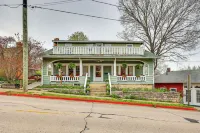 Eureka Springs Vacation Rental < Half-mi to Dtwn! - Country Houses