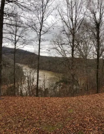 Cozy Cottage near Dale Hollow Lake
