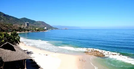 Oceanfront Condo On The Beach With Panoramic Views