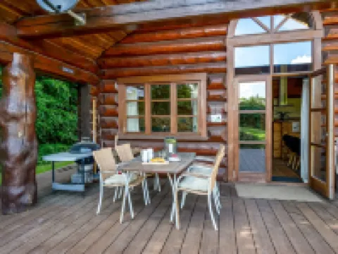 "Stamen" - 200m from the Sea