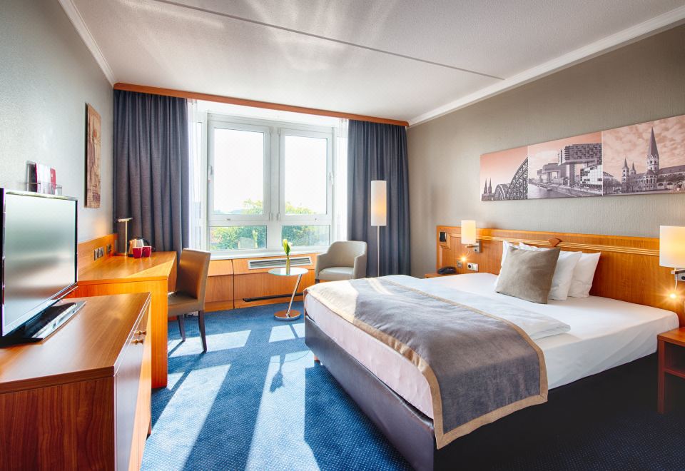 Leonardo Hotel Koln AirportOver view