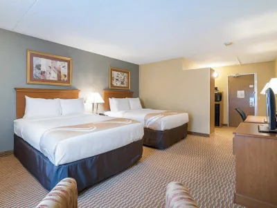 Quality Inn Westfield - Springfield Отели рядом с Westfield-Barnes Regional Airport