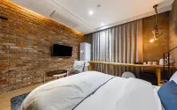 Daejeon Namoo Hotel Hotels in Daejeon