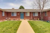 Golden Vacation Rental ~ 12 Mi to Denver! - spa
