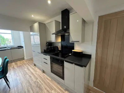 6 Guests Free Parking Old Trafford 20Min City فنادق في 