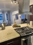Gorgeous 2 bedroom 2 bath Near SoFI