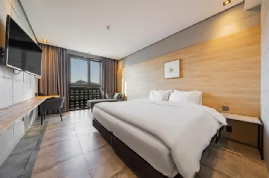 THE HONG C Gangneung