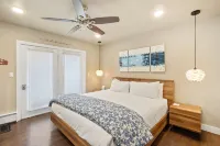 Walk to Ski, Stylish & Bright! Ground Floor, Hot Tub, Pool 1 Bedroom Condo by RedAwning - parking