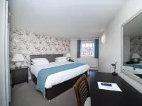 The Angel Hotel Hotels near Leamington Spa Tourist Information Centre