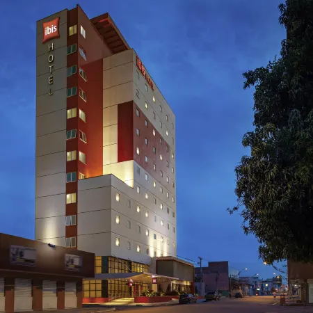 Ibis Imperatriz