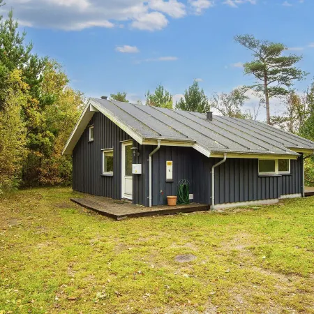 8 person holiday home in Grenaa-By Traum