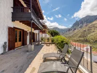 Rural Home in Agaete with Ocean Views - Wifi