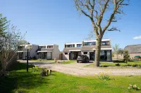 Holiday Home Vakantiepark 't Eibernest Texel