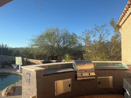 Luxury Desert Stay, Heated Pool & Hot Tub, Views, Close to Town & Civana Spa